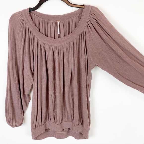 Free People Tops - FREE PEOPLE DISTRESSED PEASANT TOP SIZE XS